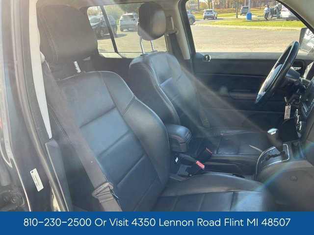 Used 2016 Jeep Patriot High Altitude AWD/4WD image 38
