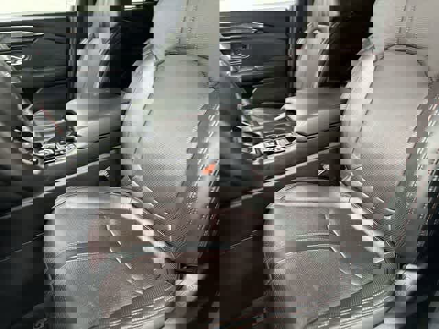 Used 2025 Honda Pilot Black Edition image 10