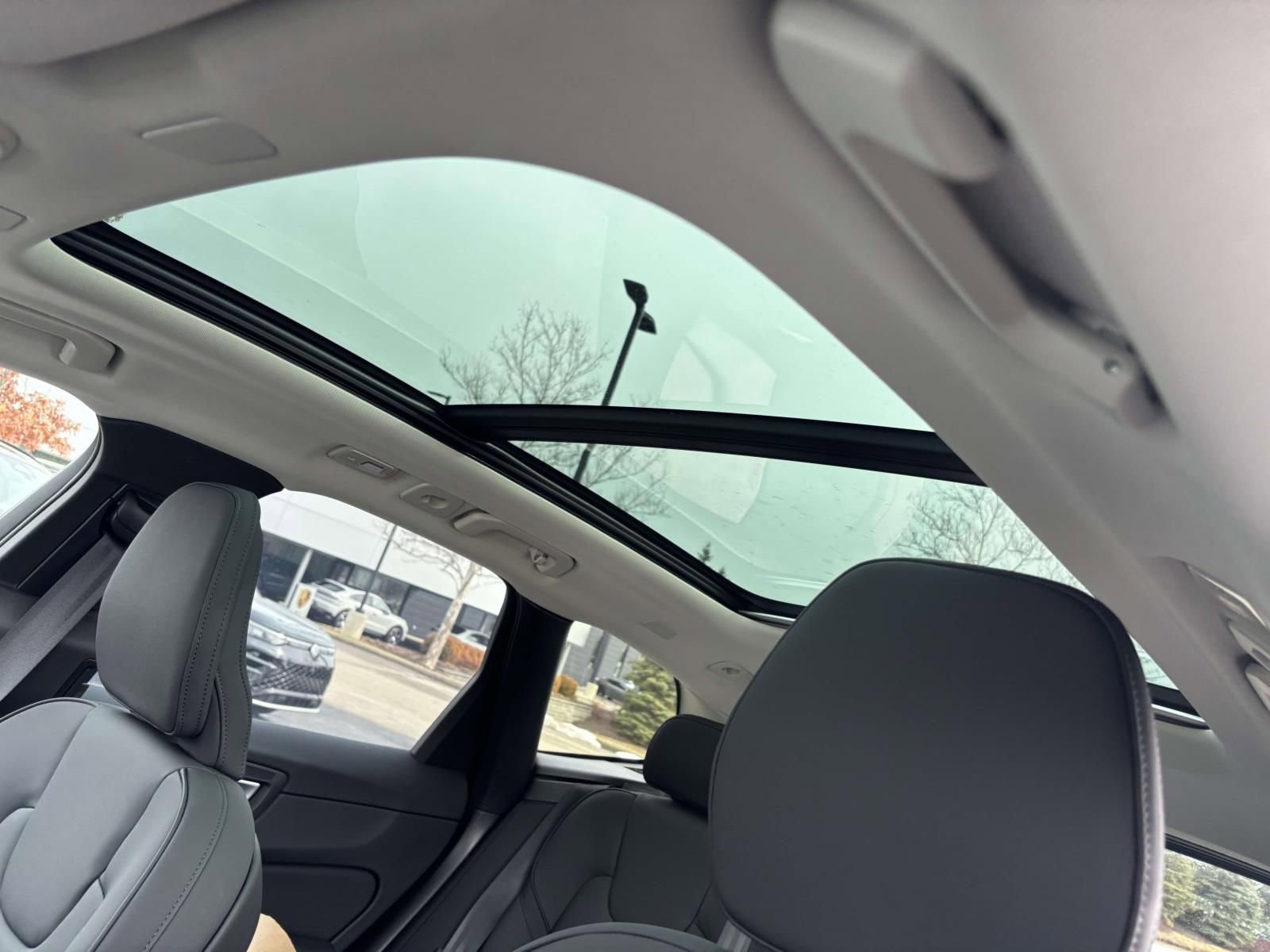 New 2026 Volvo XC60 T8 Plus w/ Protection Package Premier image 24