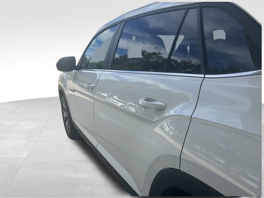 New 2026 Volkswagen Atlas Cross Sport SE image 29