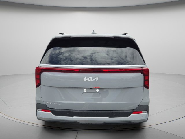 New 2026 Kia Carnival EX FWD image 4