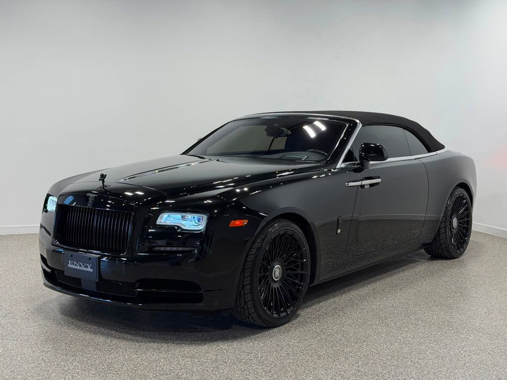 Used 2019 Rolls-Royce Dawn RWD image 4