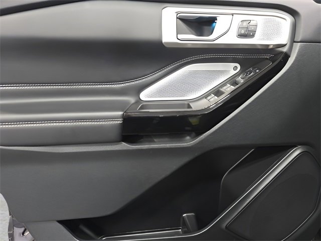 Used 2023 Ford Explorer ST w/ Equipment Group 401A image 12