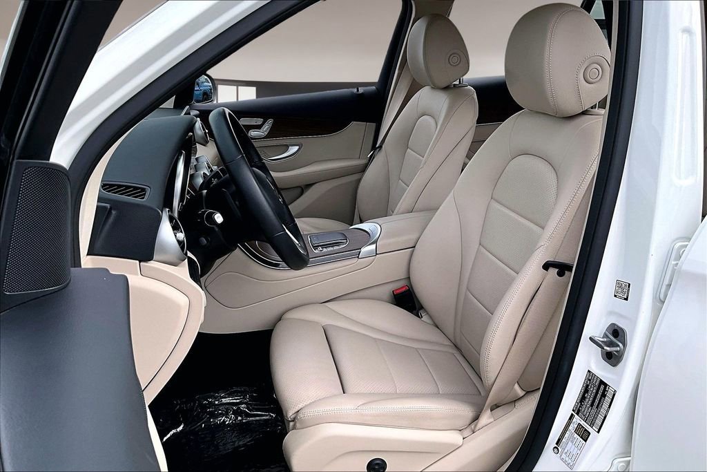 Used 2022 Mercedes-Benz GLC 300 4MATIC image 19