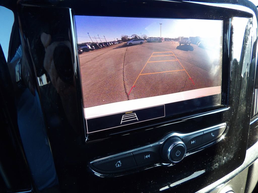 Used 2023 Chevrolet Traverse LT image 21