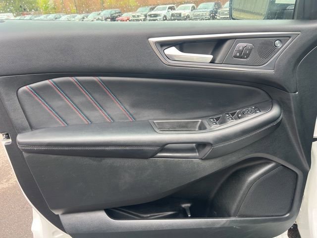 Used 2023 Ford Edge ST w/ Equipment Group 401A AWD/4WD image 21