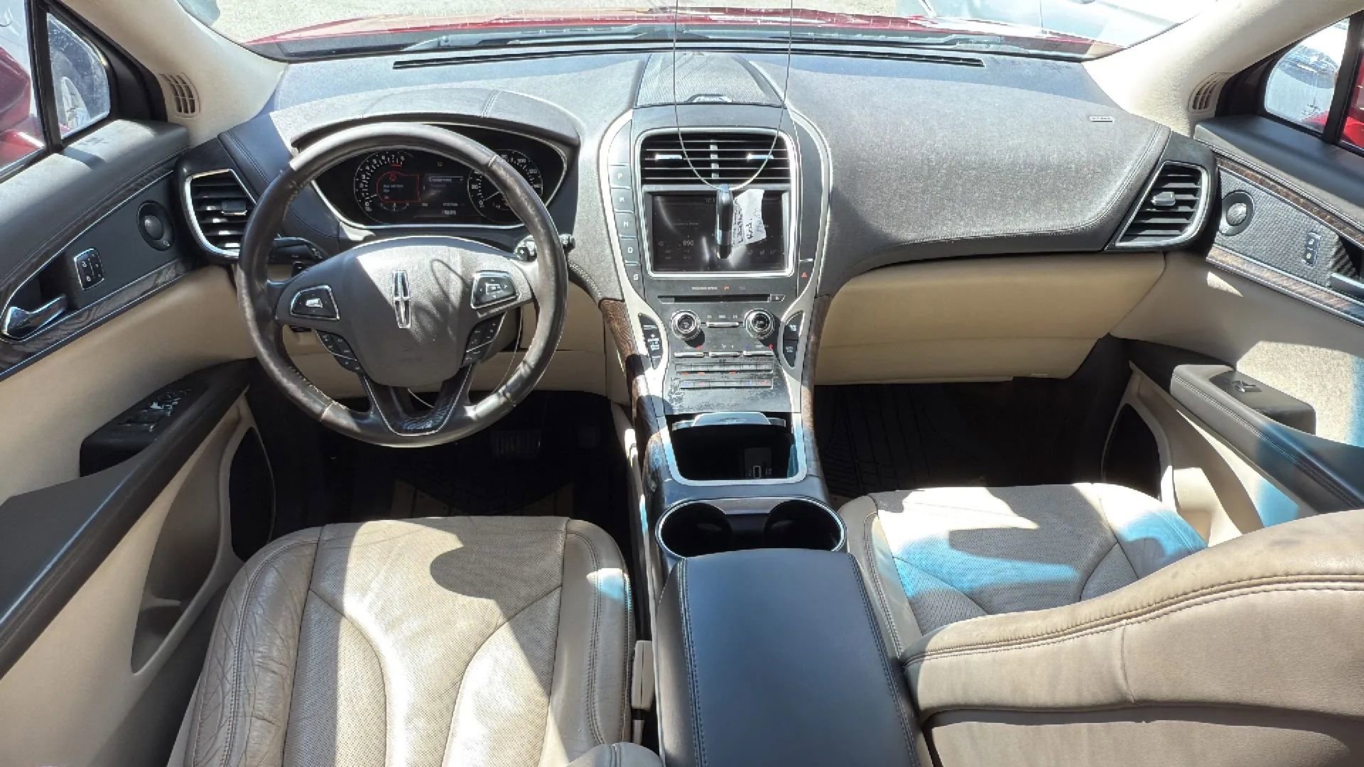 Used 2016 Lincoln MKX Reserve w/ Climate Package image 30