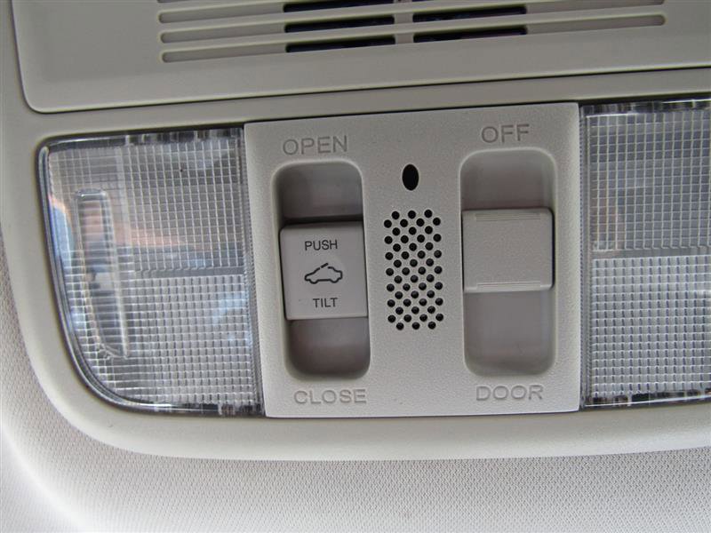 Used 2018 Honda Civic Touring image 27