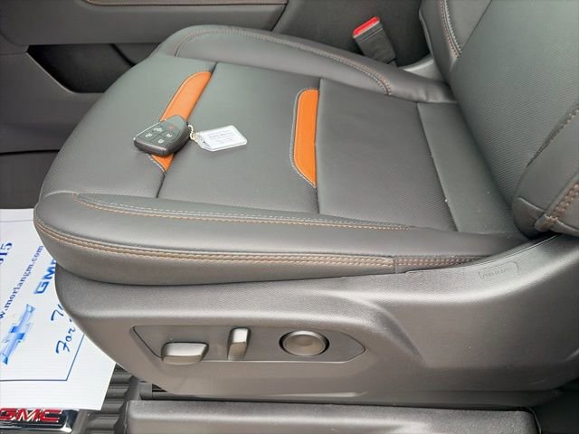 New 2026 GMC Sierra 2500 AT4 w/ AT4 Premium Plus Package image 18