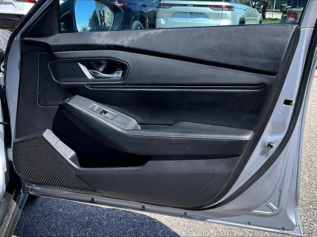 Used 2023 Honda Accord Sport image 12