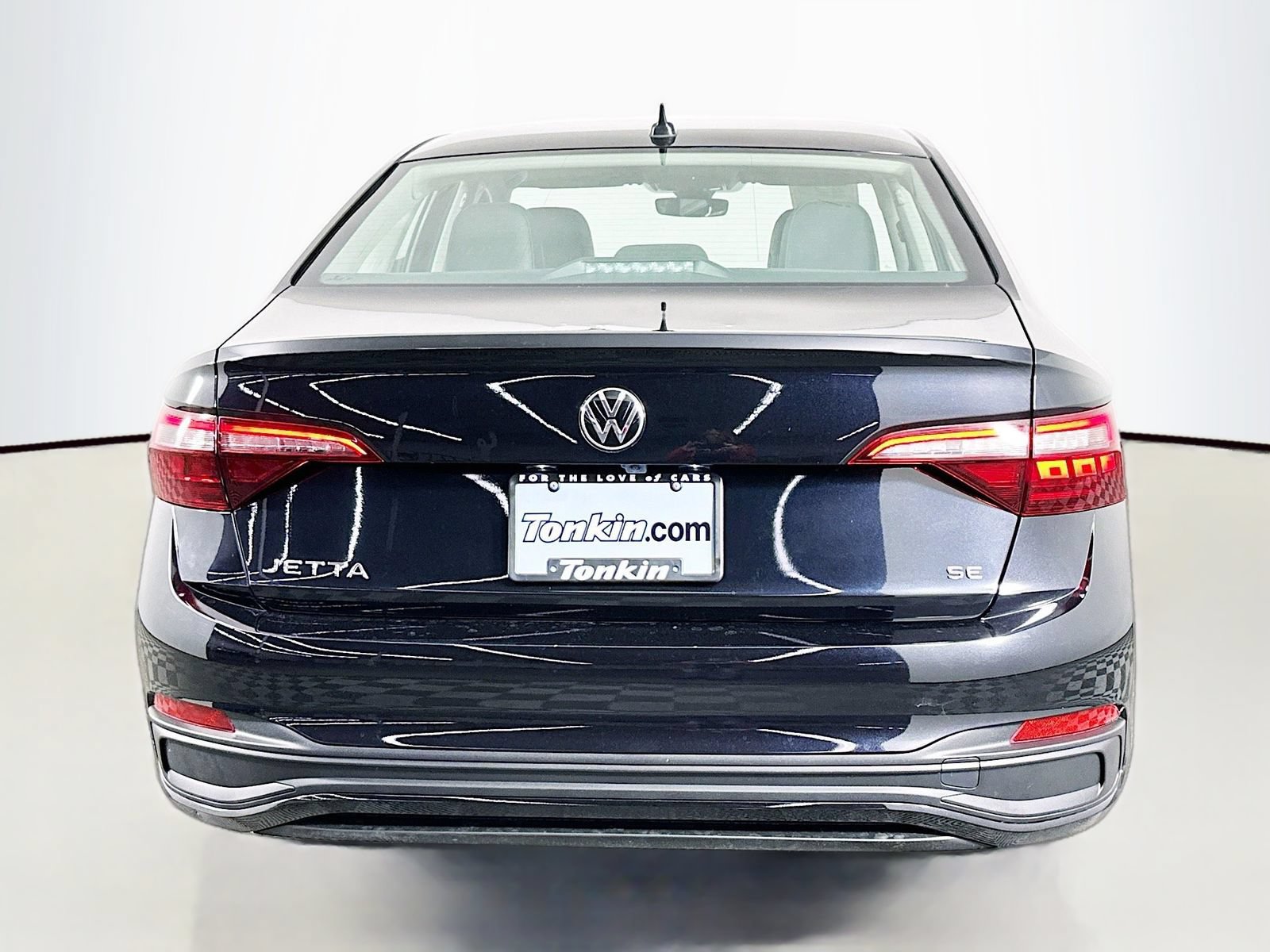Used 2024 Volkswagen Jetta SE FWD image 7