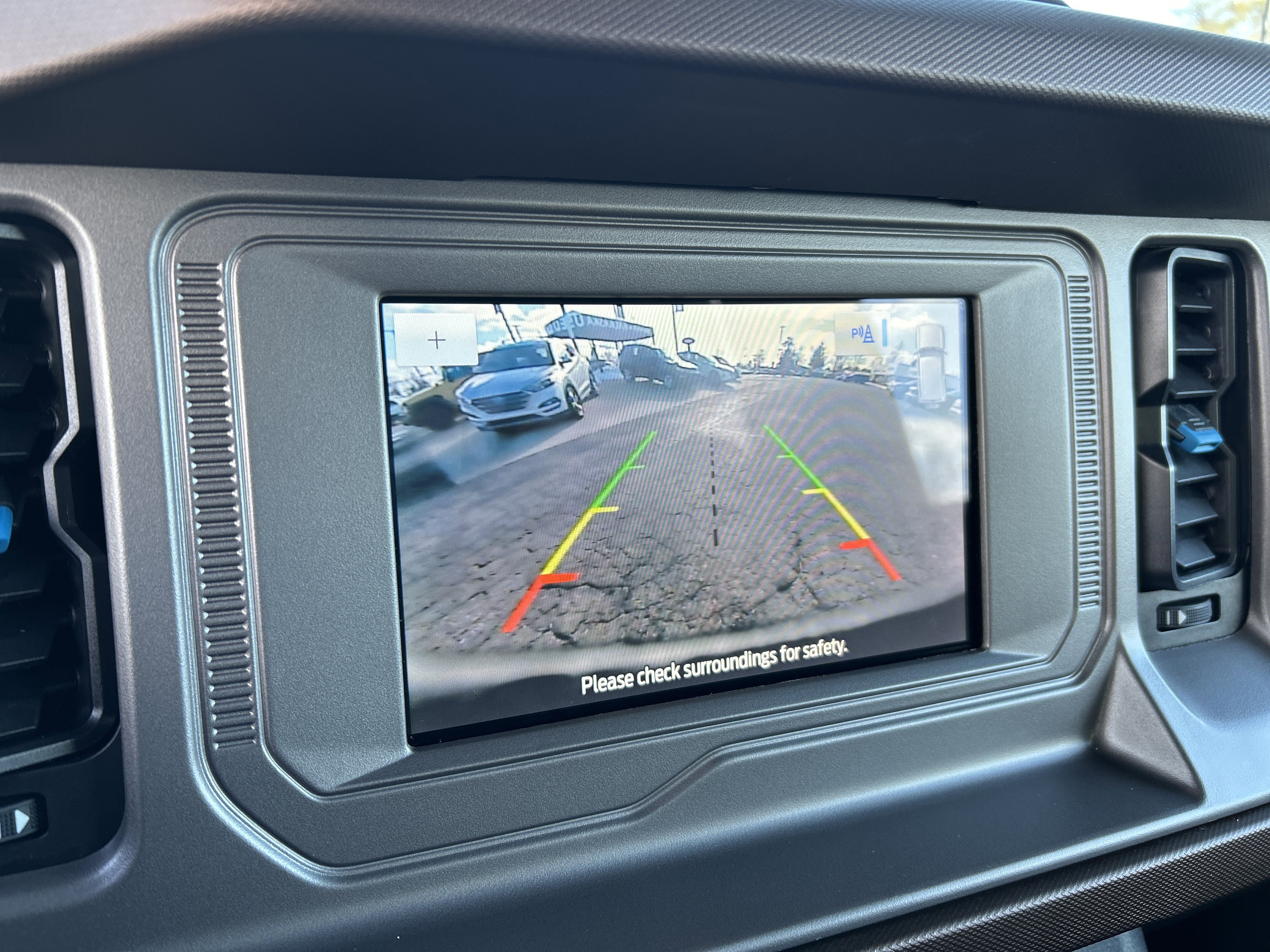 Used 2023 Ford Bronco Outer Banks image 19