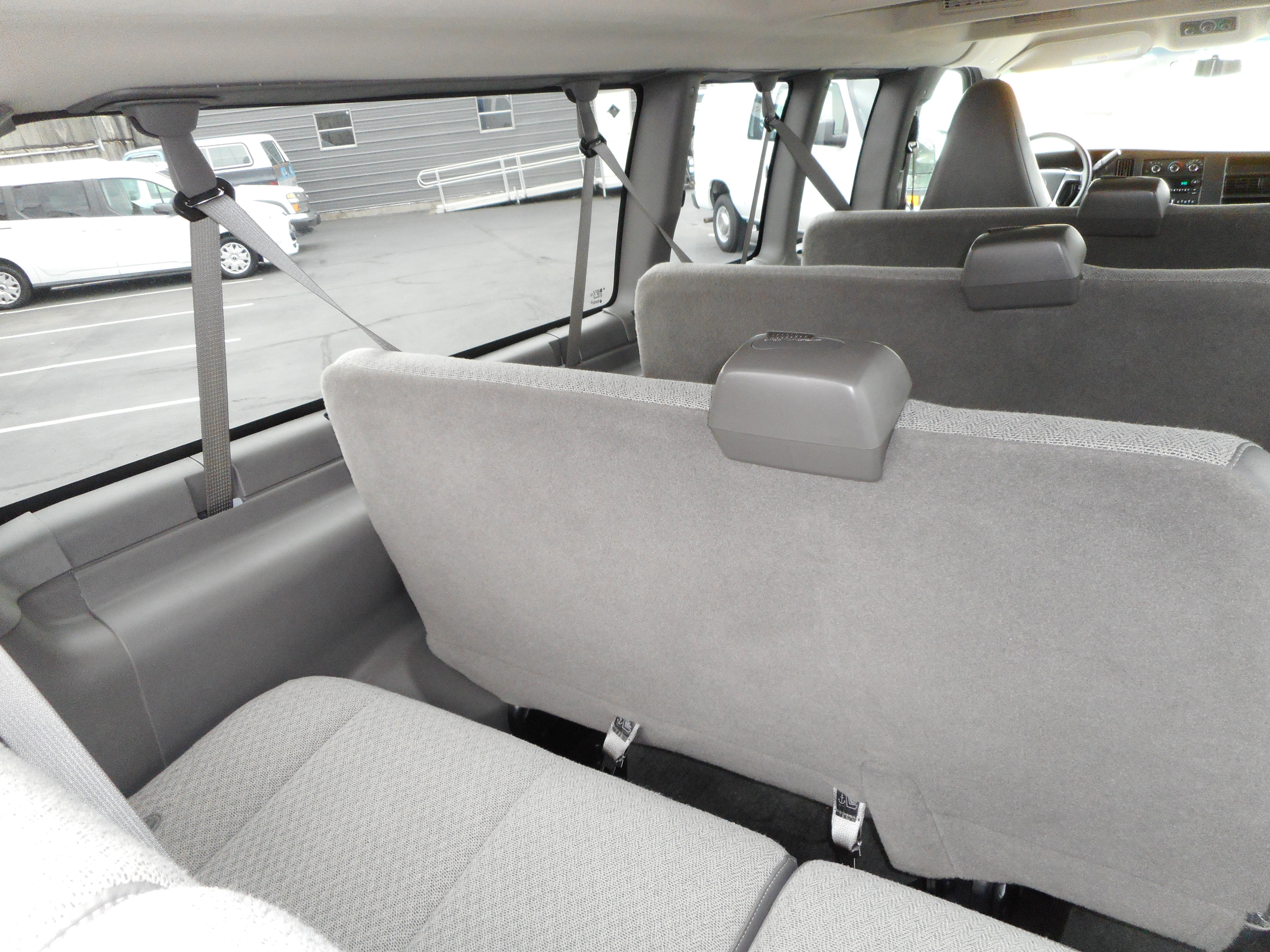 Used 2016 Chevrolet Express 3500 LT w/ LT Preferred Equipment Group RWD image 18