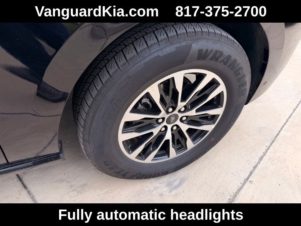 Used 2025 Ford Expedition Max Platinum AWD/4WD image 11