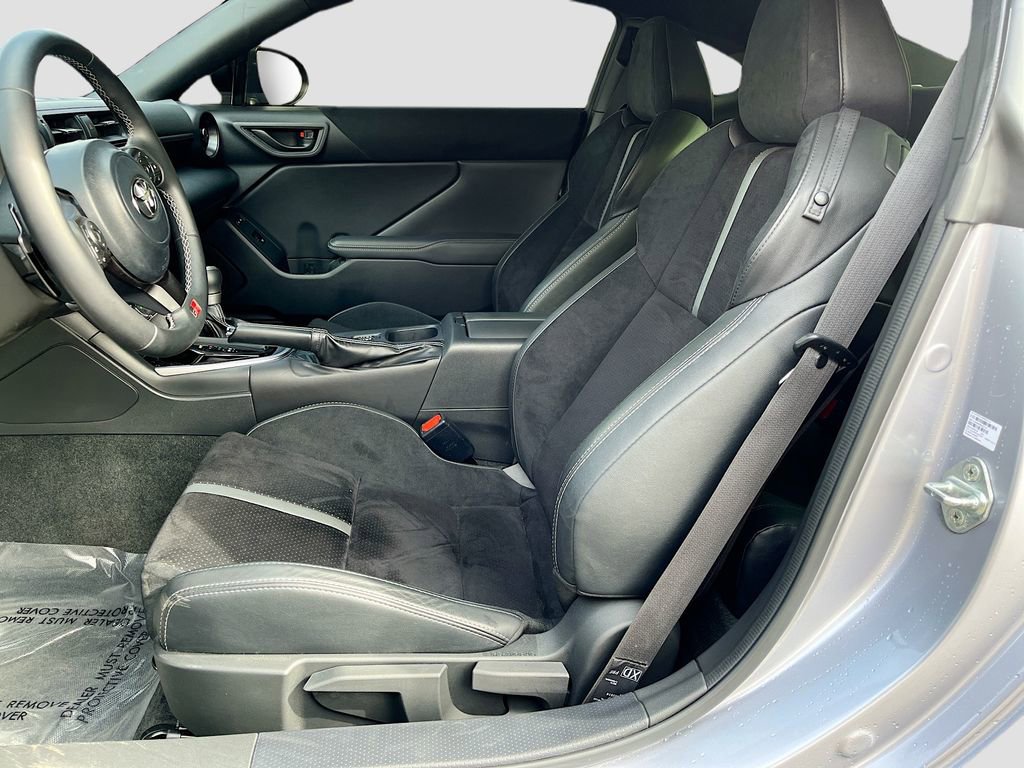 Used 2025 Toyota GR86 Premium w/ ALL Weather Mat Package (TMS) image 20