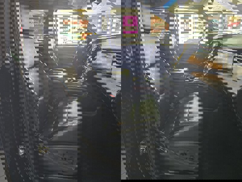 Used 2016 GMC Yukon SLT image 17