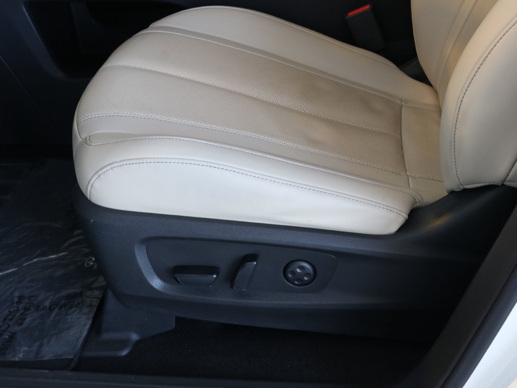 Used 2023 INFINITI QX60 Luxe AWD/4WD image 29