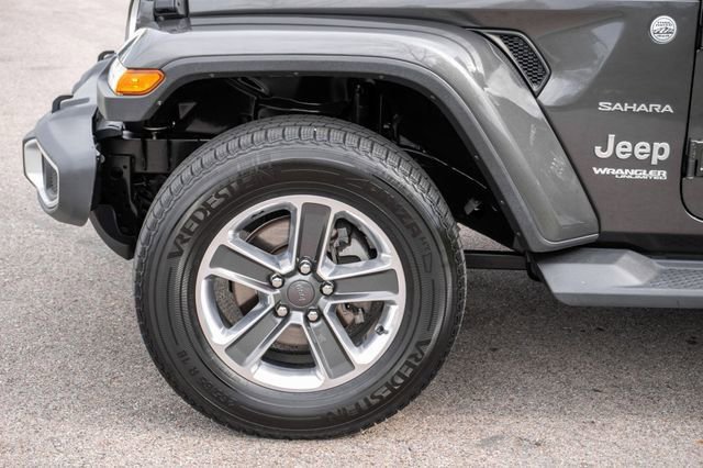 Used 2019 Jeep Wrangler Unlimited Sahara AWD/4WD image 10