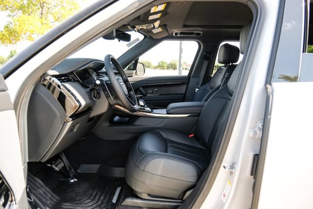 New 2026 Land Rover Range Rover Sport Dynamic SE AWD/4WD image 4
