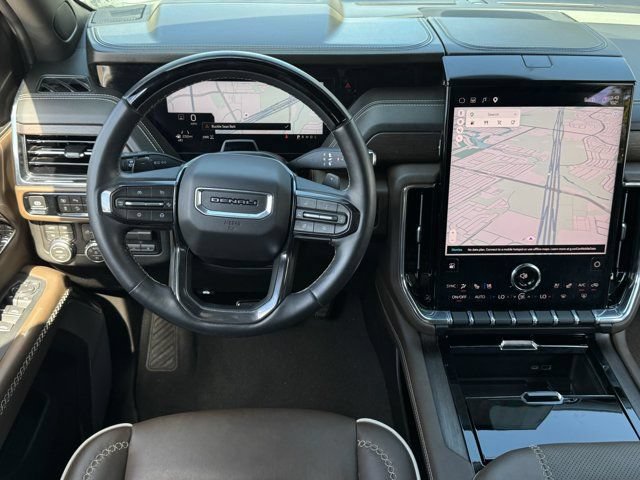 Used 2026 GMC Yukon Denali Ultimate AWD/4WD image 12