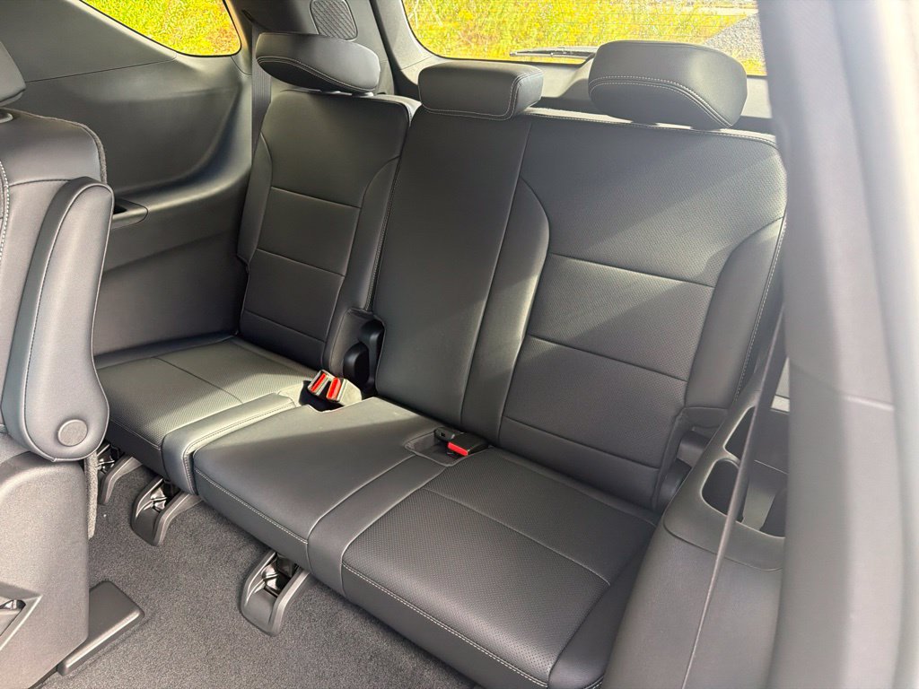 New 2027 Chevrolet Traverse LT AWD/4WD image 33