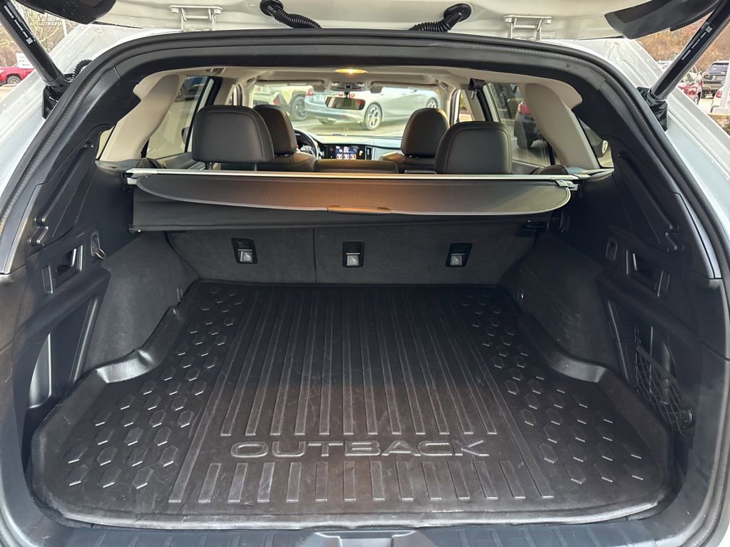 Used 2022 Subaru Outback Onyx Edition XT image 16