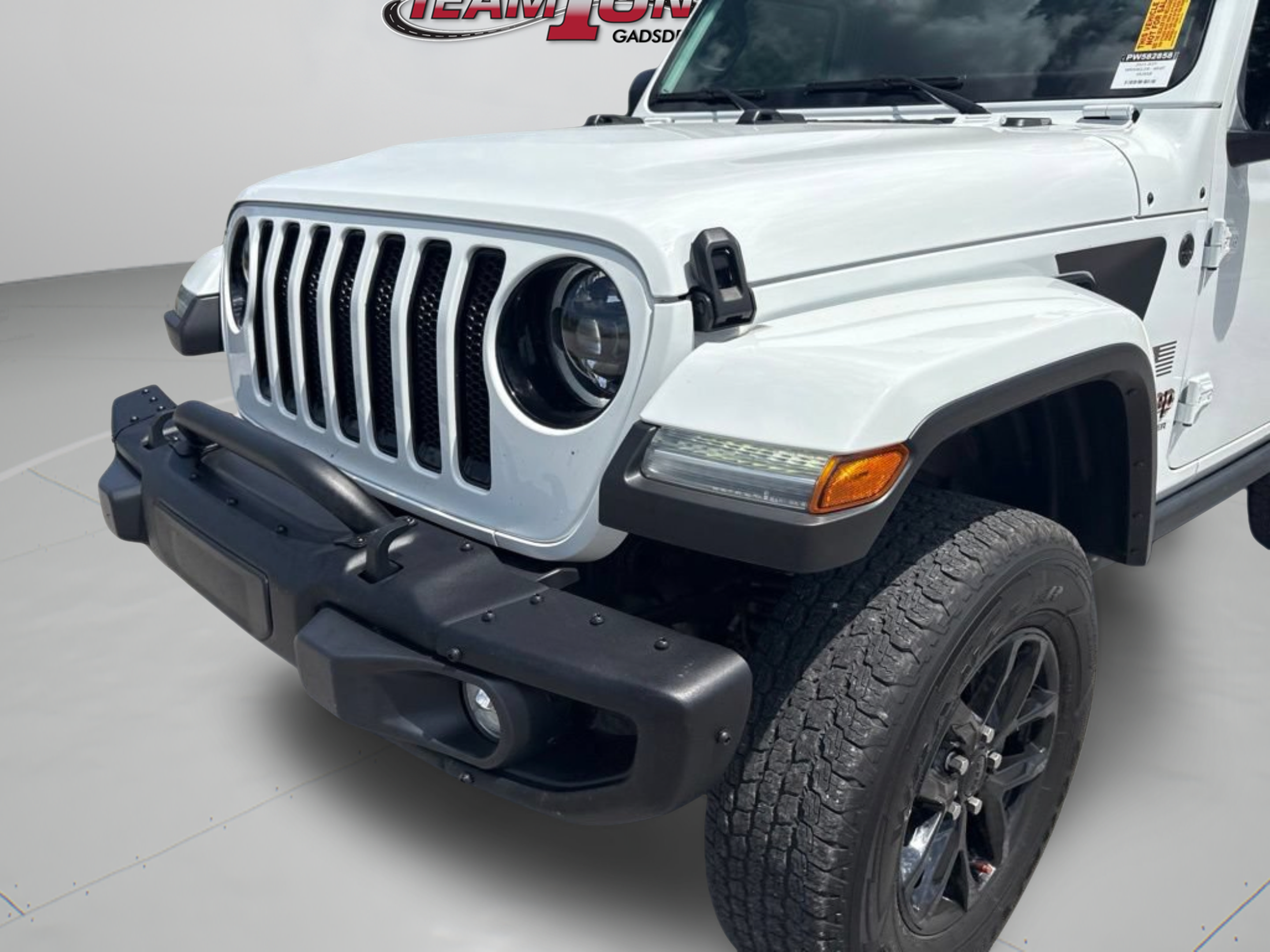 Used 2023 Jeep Wrangler Sport AWD/4WD image 30