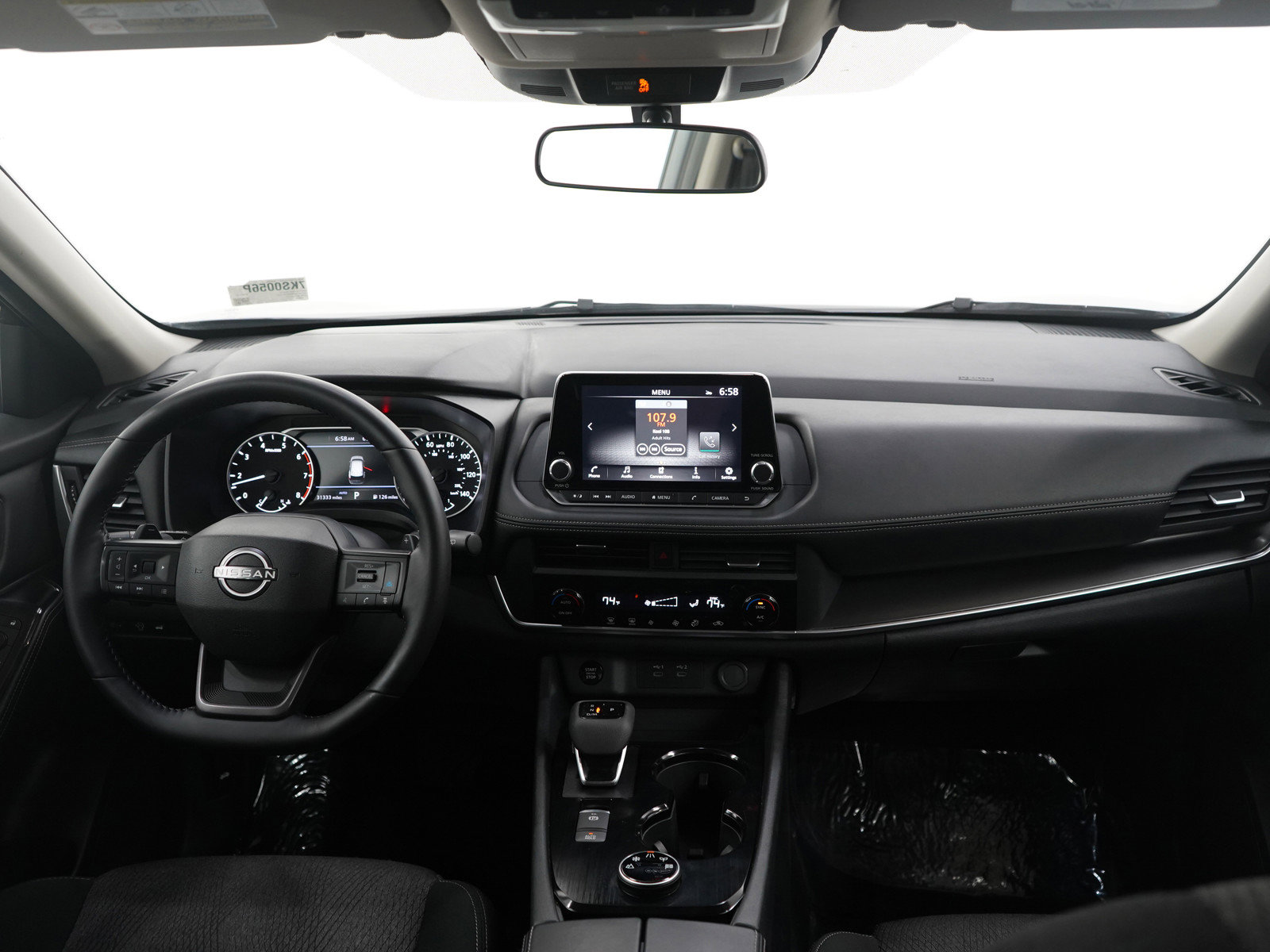 Used 2025 Nissan Rogue SV image 13