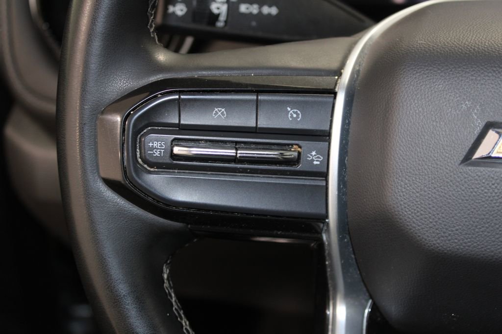 Used 2023 Chevrolet Colorado LT image 34