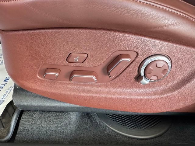 Used 2025 Genesis GV80 3.5T Prestige image 21