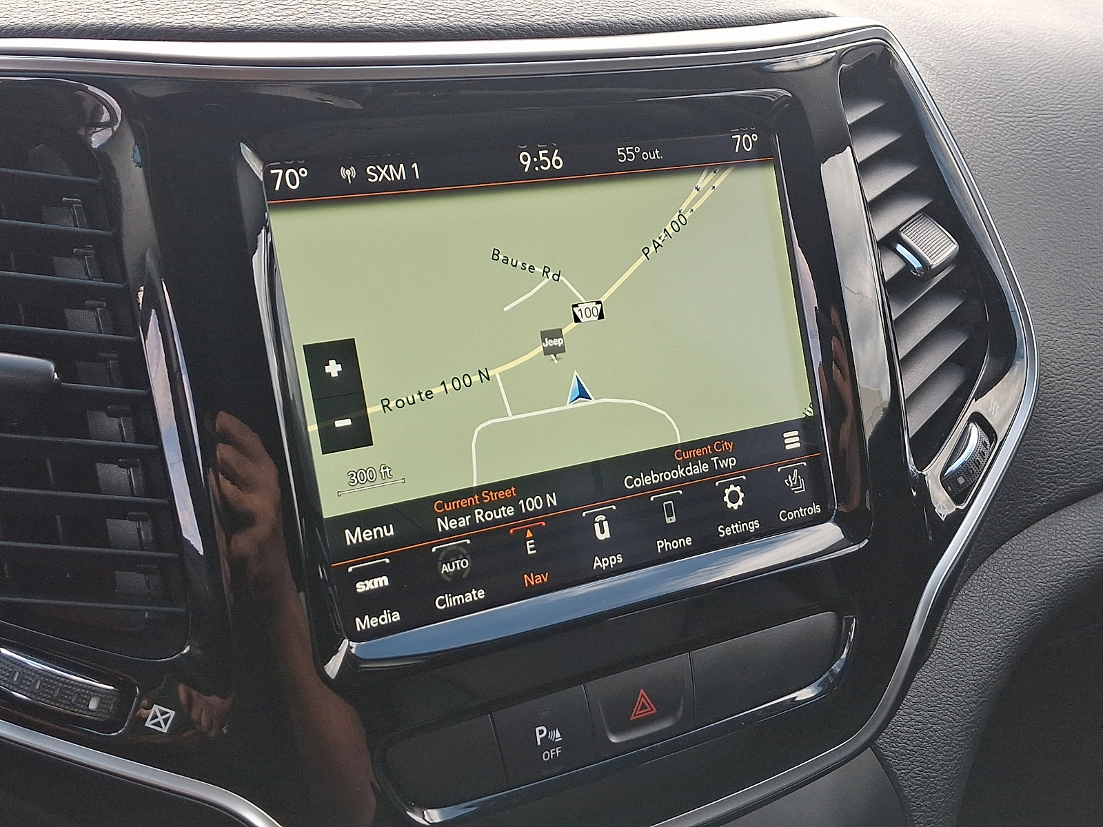 Used 2019 Jeep Cherokee Limited AWD/4WD image 18
