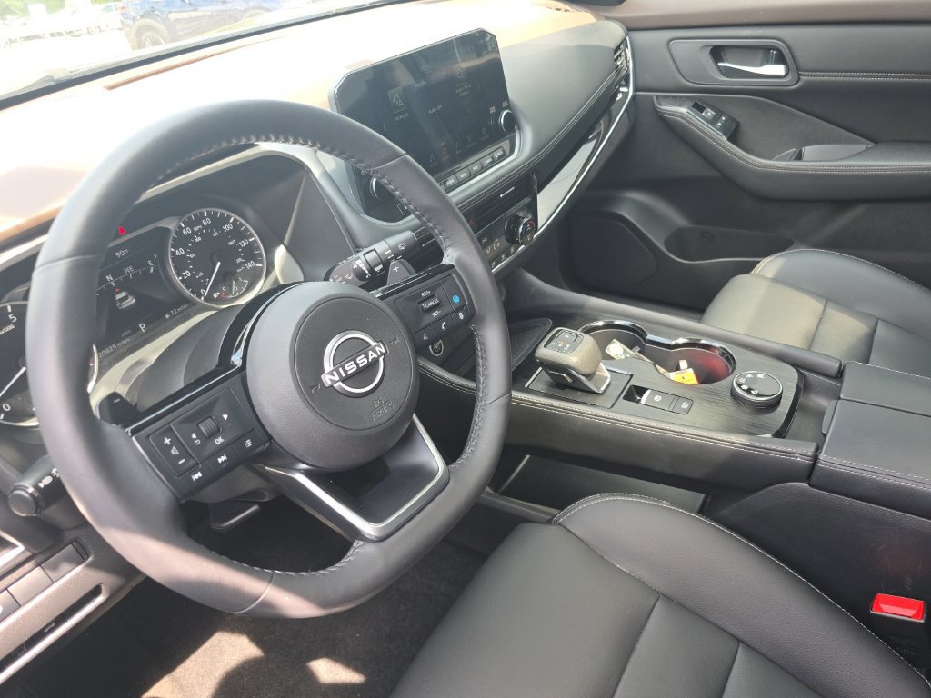 Certified 2023 Nissan Rogue SL w/ SL Premium Package AWD/4WD image 17