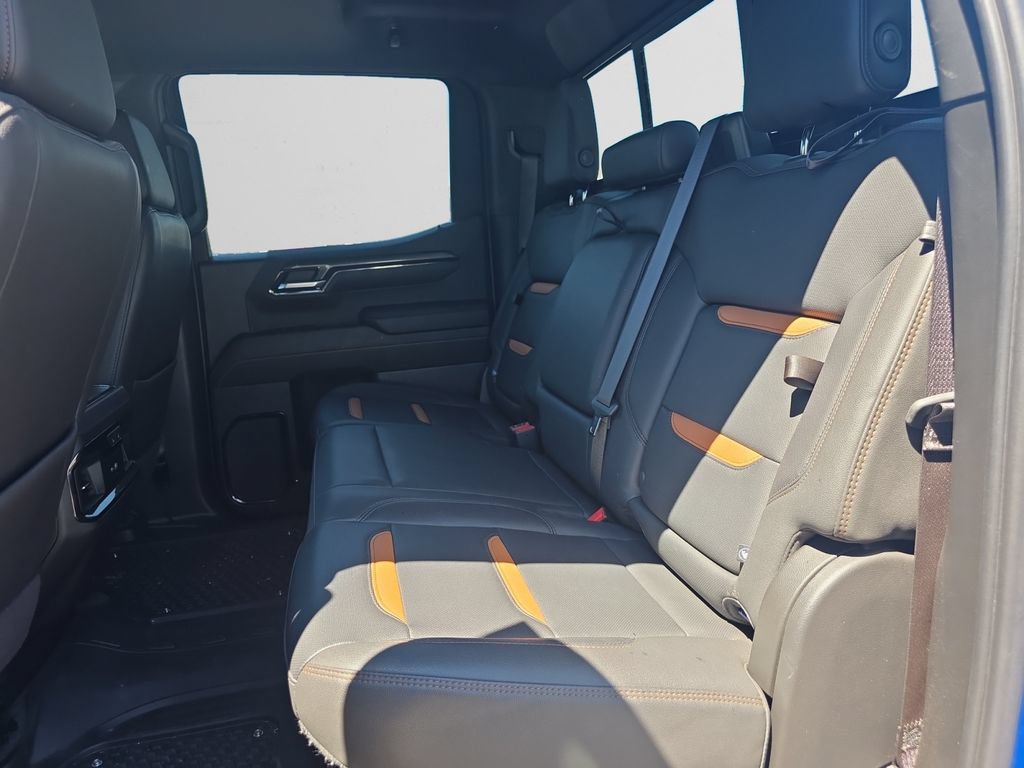 Used 2022 GMC Sierra 1500 AT4 w/ AT4 Preferred Package AWD/4WD image 15