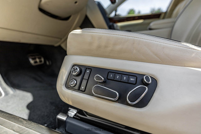 Used 2014 Bentley Flying Spur W12 AWD/4WD image 45