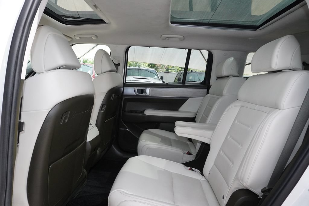 Used 2025 Hyundai Santa Fe Calligraphy FWD image 27