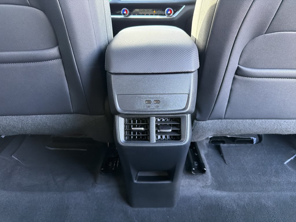 Used 2026 Chevrolet Equinox LT w/ Convenience Package II FWD image 21