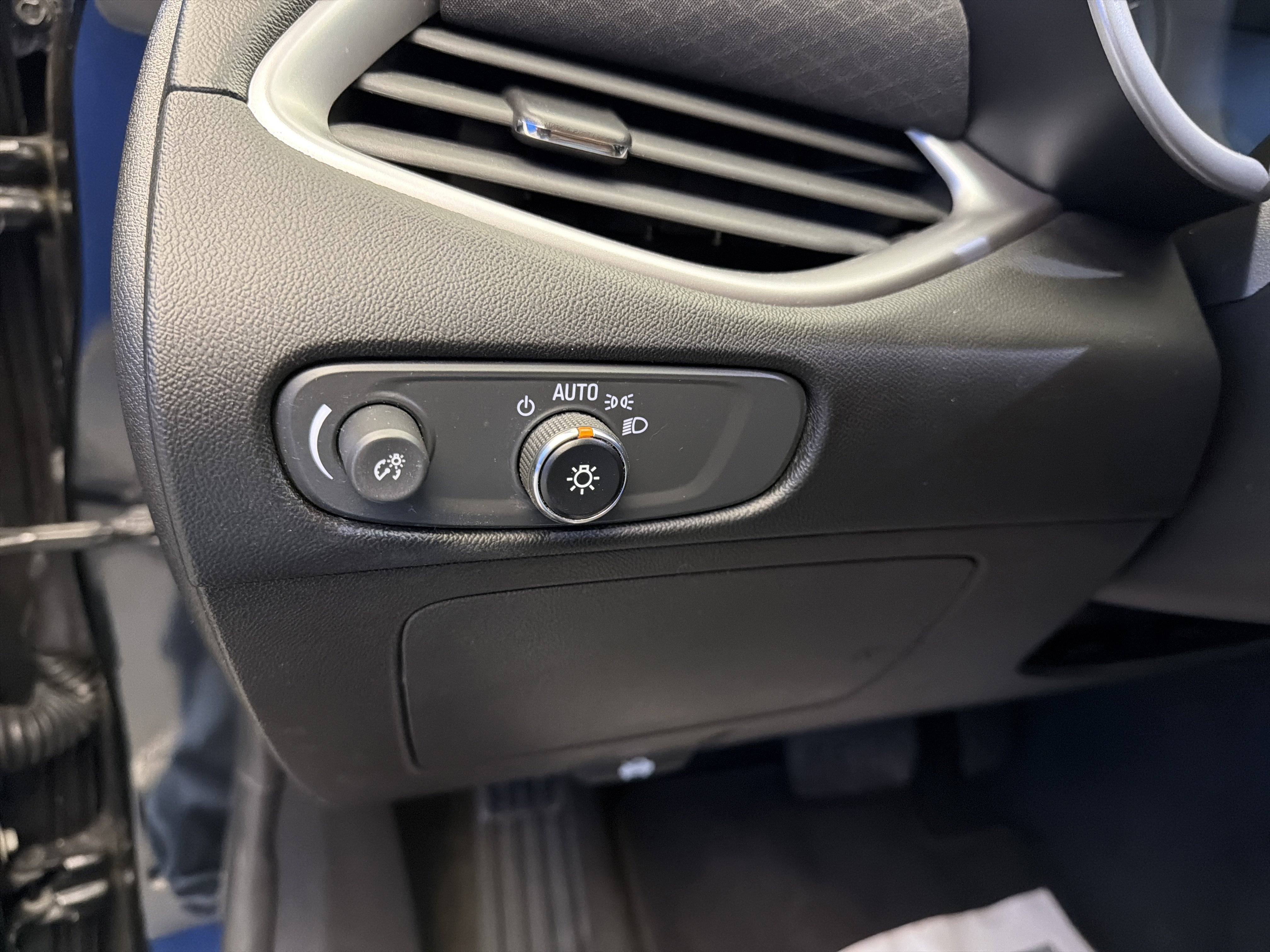 Used 2021 Chevrolet Malibu LS image 14