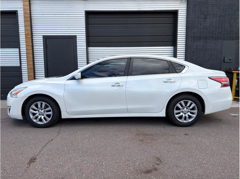 Used 2014 Nissan Altima 2.5 S w/ Display Audio Package FWD image 6