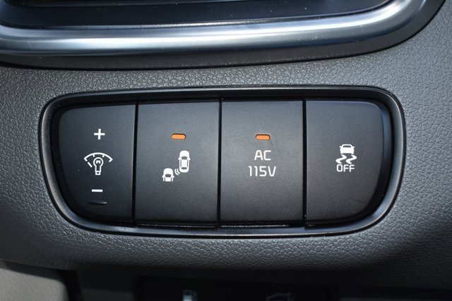 Used 2018 Kia Sorento SX image 17