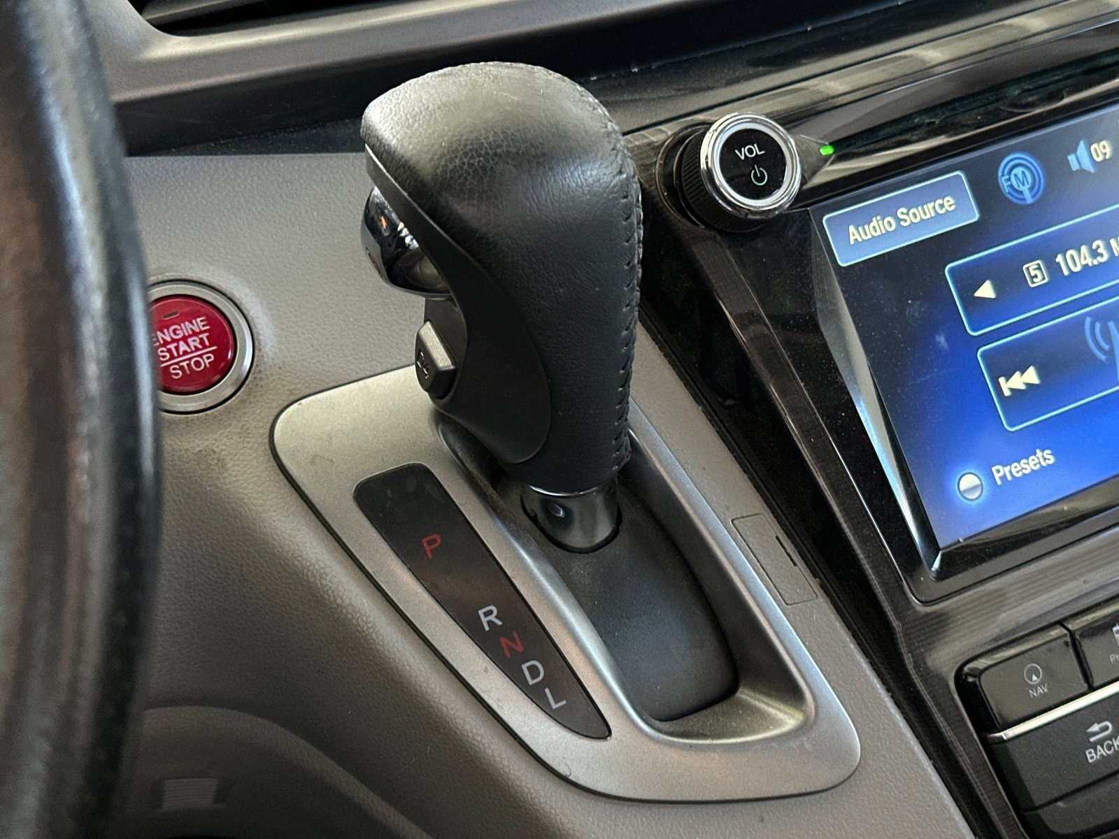 Used 2014 Honda Odyssey Touring image 23