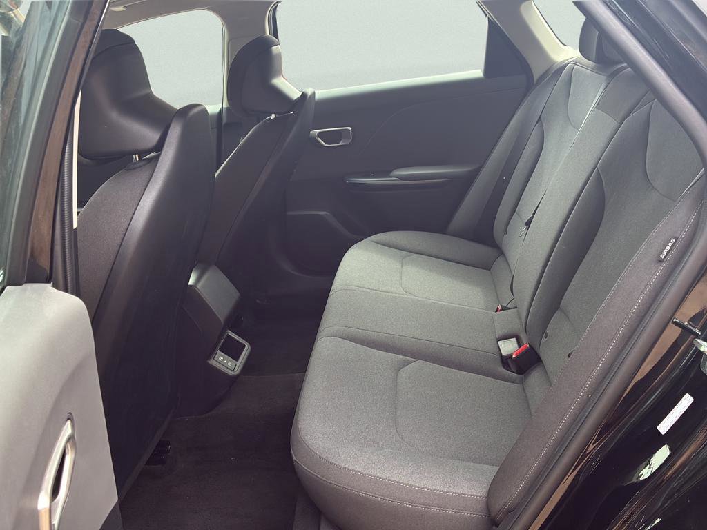 Used 2025 Kia K4 FWD image 23
