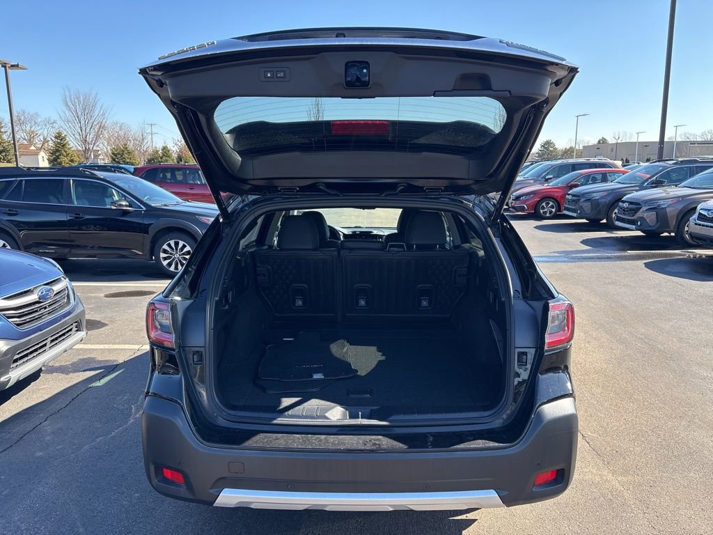 Certified 2023 Subaru Outback Touring XT image 7