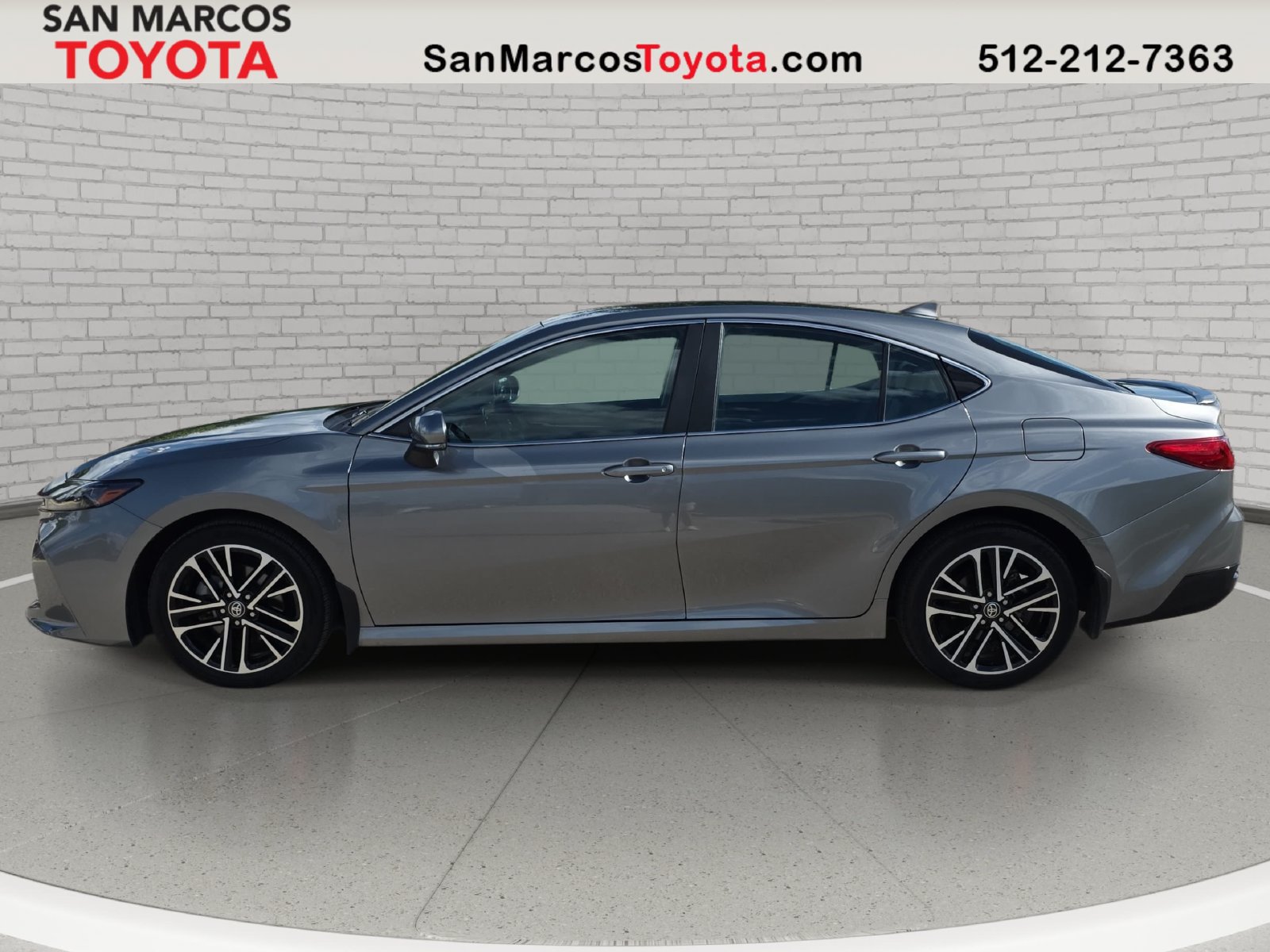 Used 2026 Toyota Camry XLE FWD image 9