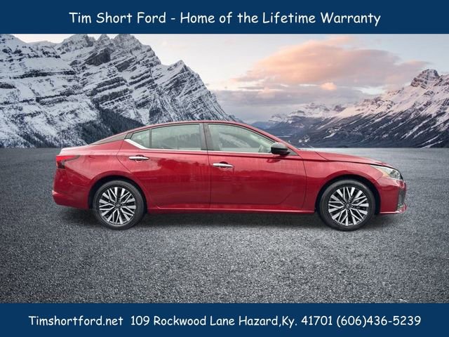 Used 2024 Nissan Altima 2.5 SV image 4