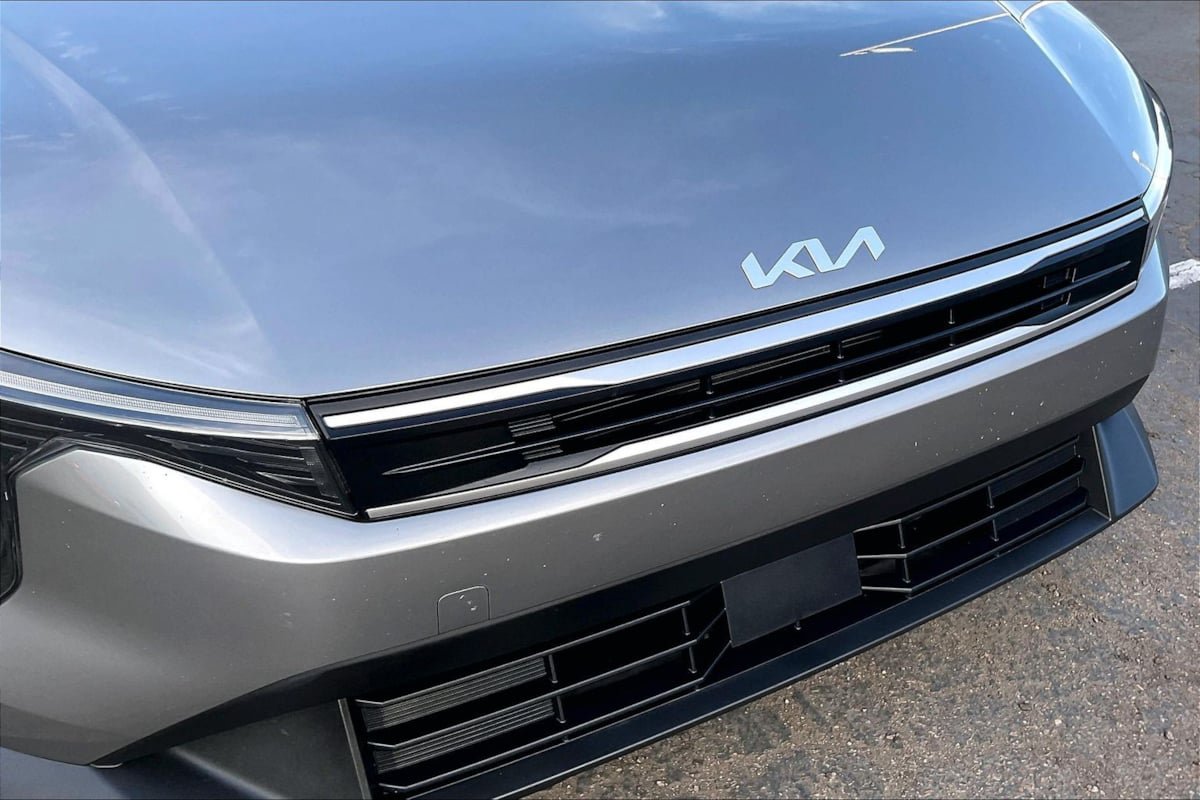 Used 2025 Kia K4 FWD image 27