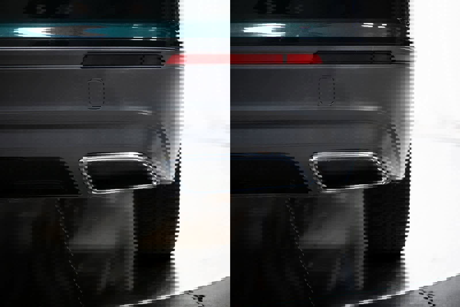 Used 2019 Volkswagen Tiguan SE w/ Panoramic Sunroof Package image 32