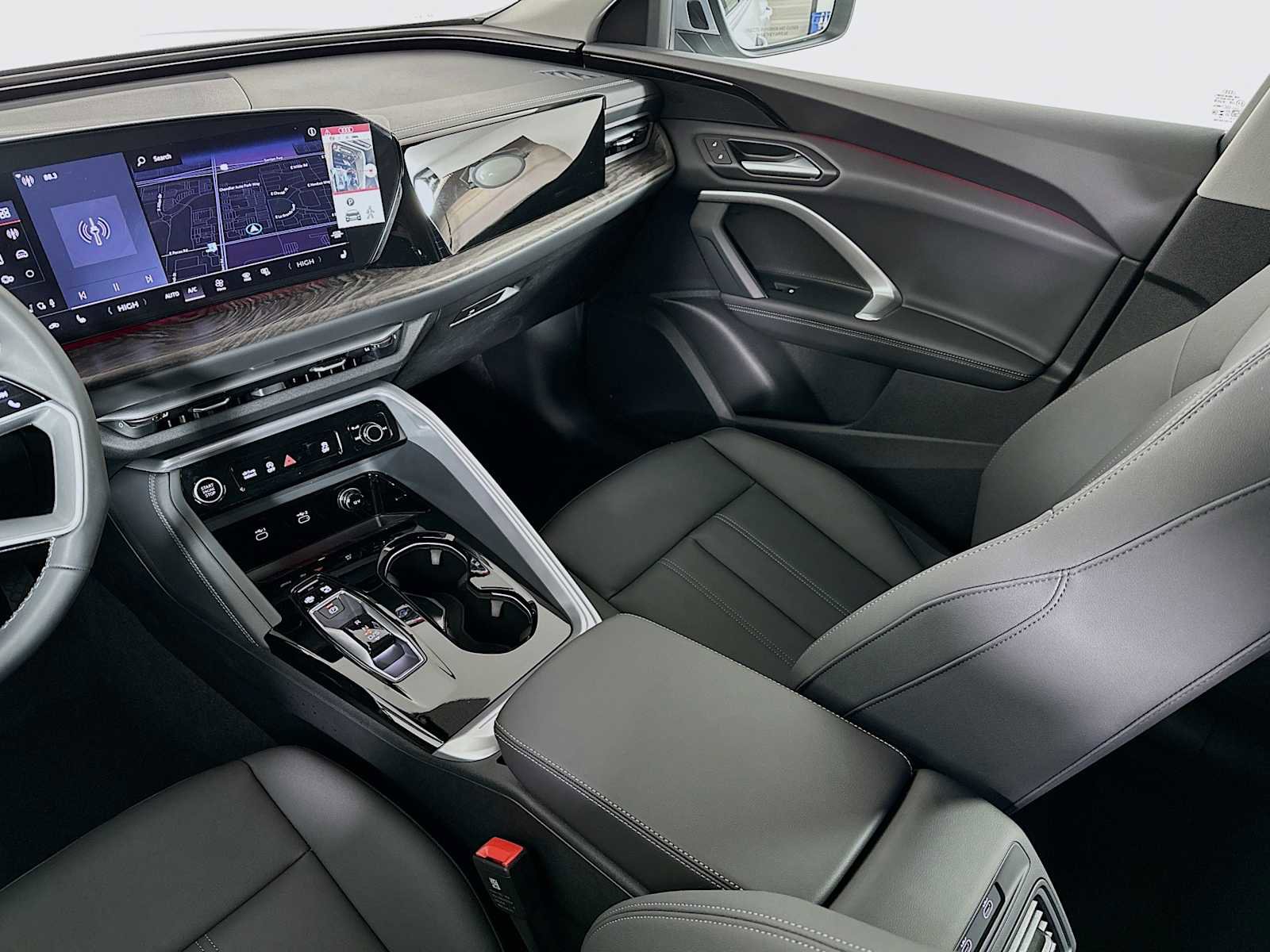 New 2025 Audi Q5 Premium image 21