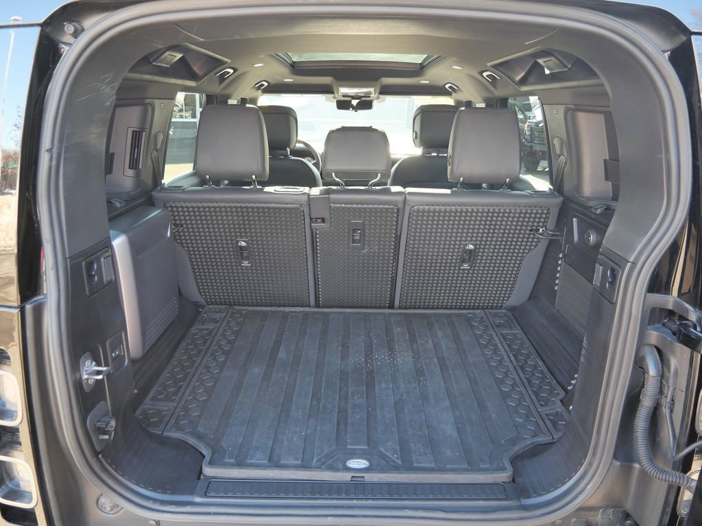 Used 2024 Land Rover Defender 110 Carpathian Edition image 24
