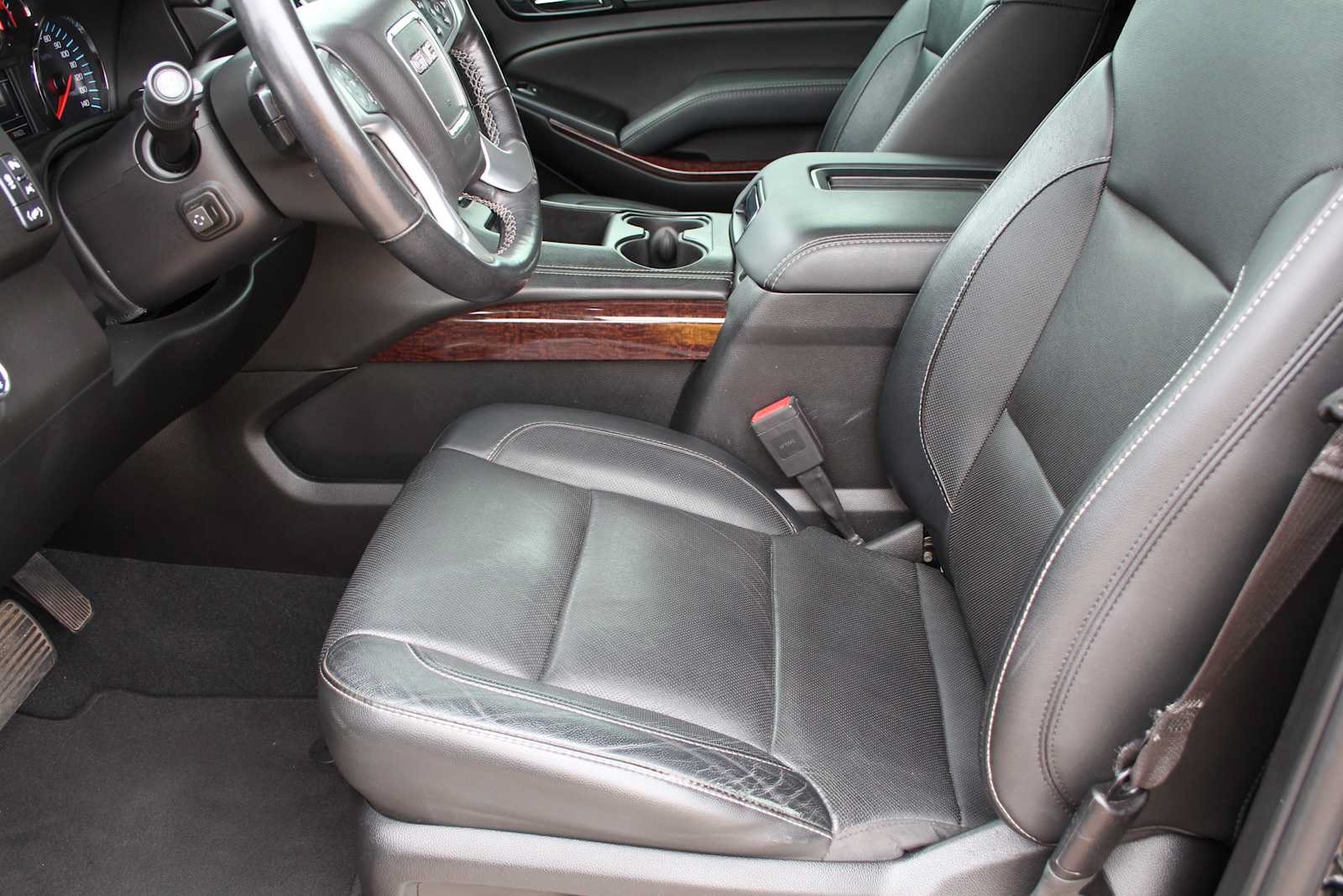 Used 2019 GMC Yukon SLT RWD image 27