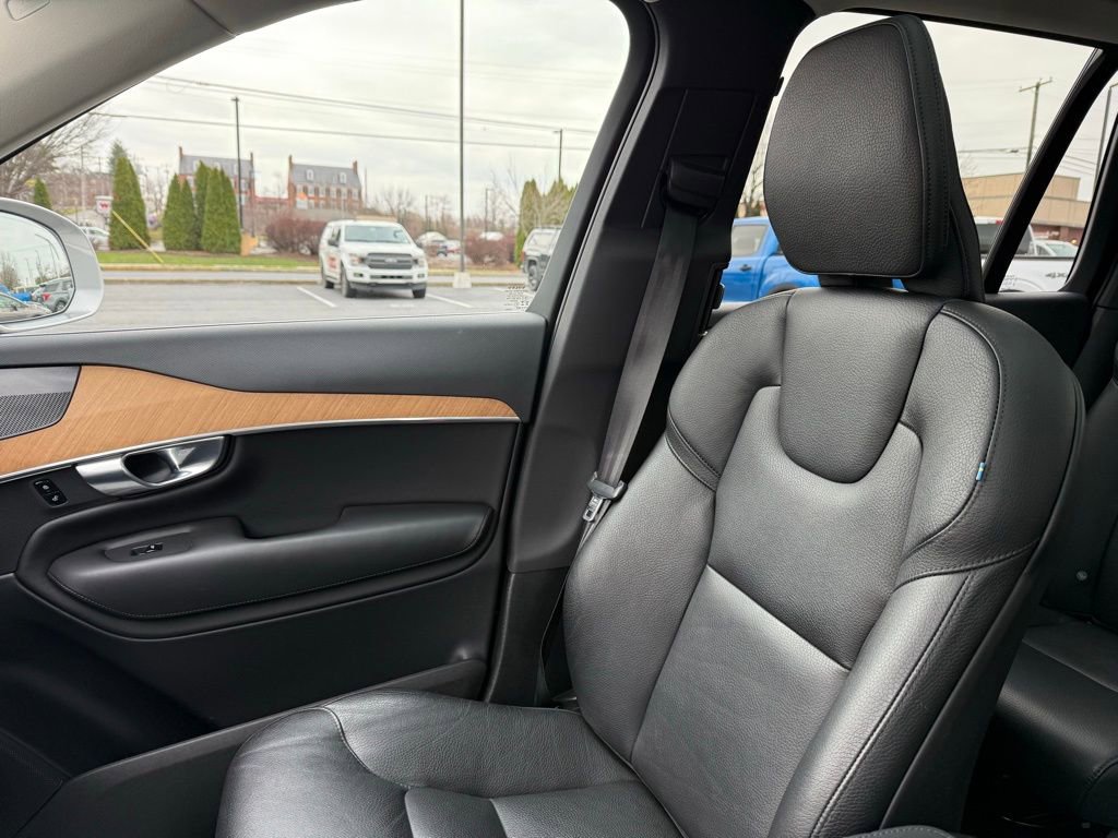 Used 2023 Volvo XC90 B6 Plus AWD/4WD image 27